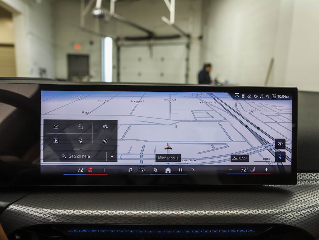 Thumbnail: 2026 BMW i4 - 16