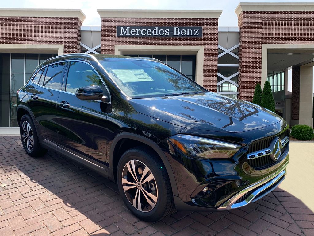 Thumbnail: 2025 Mercedes-Benz GLA - 3