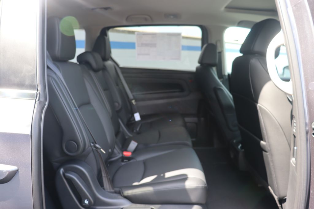 Thumbnail: 2026 Honda Odyssey - 14