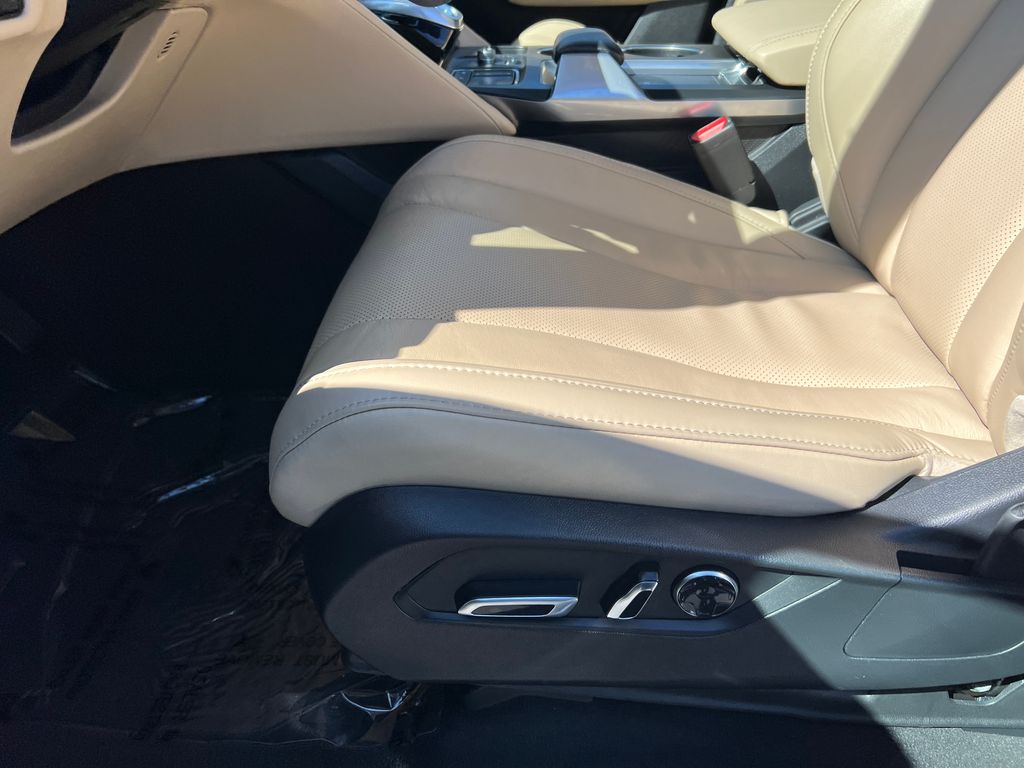 Thumbnail: 2023 Acura MDX - 15