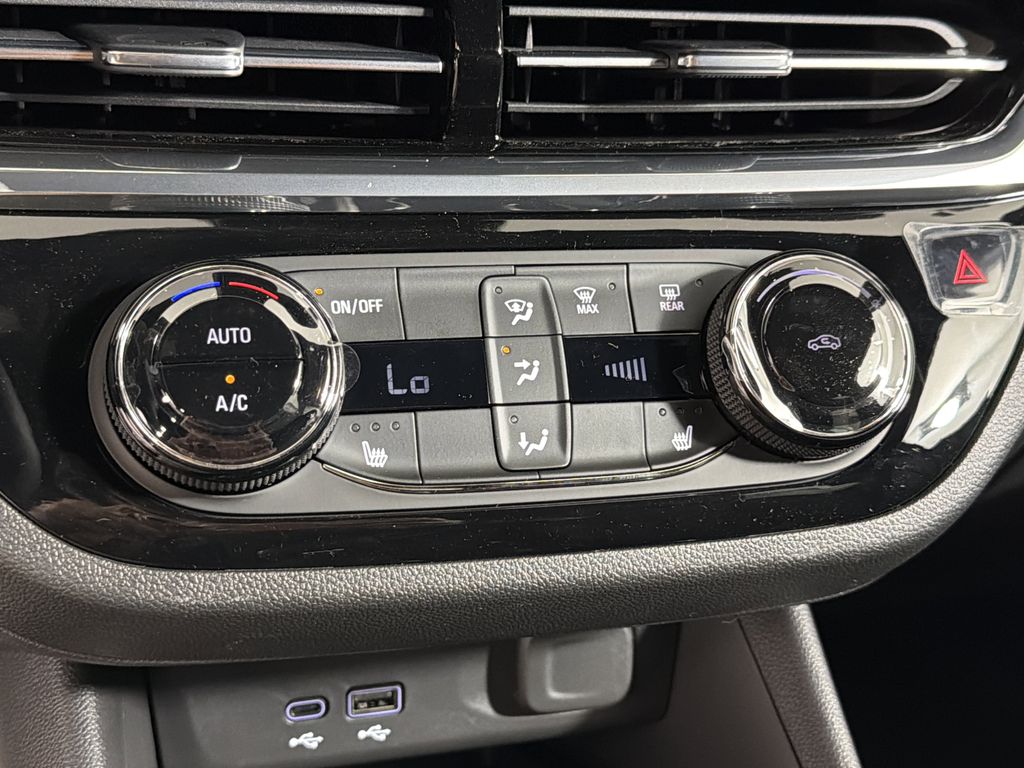 new 2026 Buick Envista car, priced at $31,120