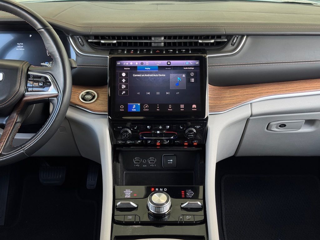2023 Jeep Grand Cherokee L Summit White at Gullo Toyota