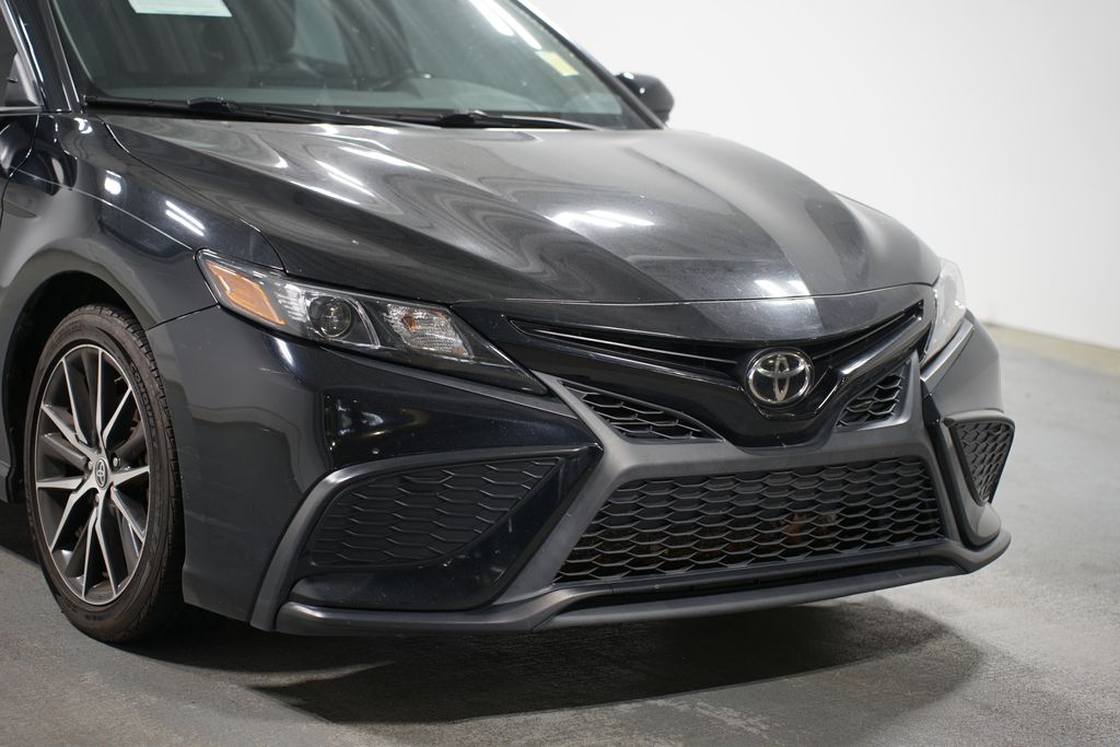 2021 Toyota Camry SE 4