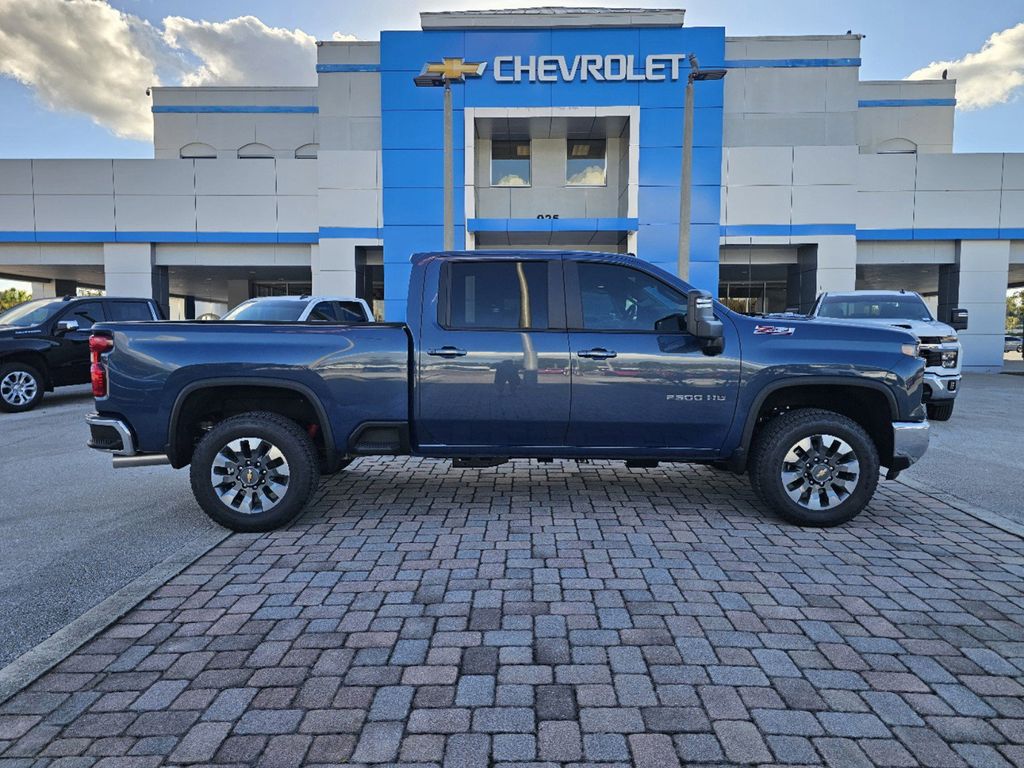 2025 Chevrolet Silverado 2500HD LT 2