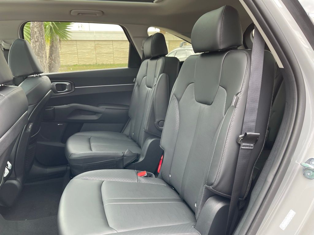 New 2026 Gray Kia EX image 20