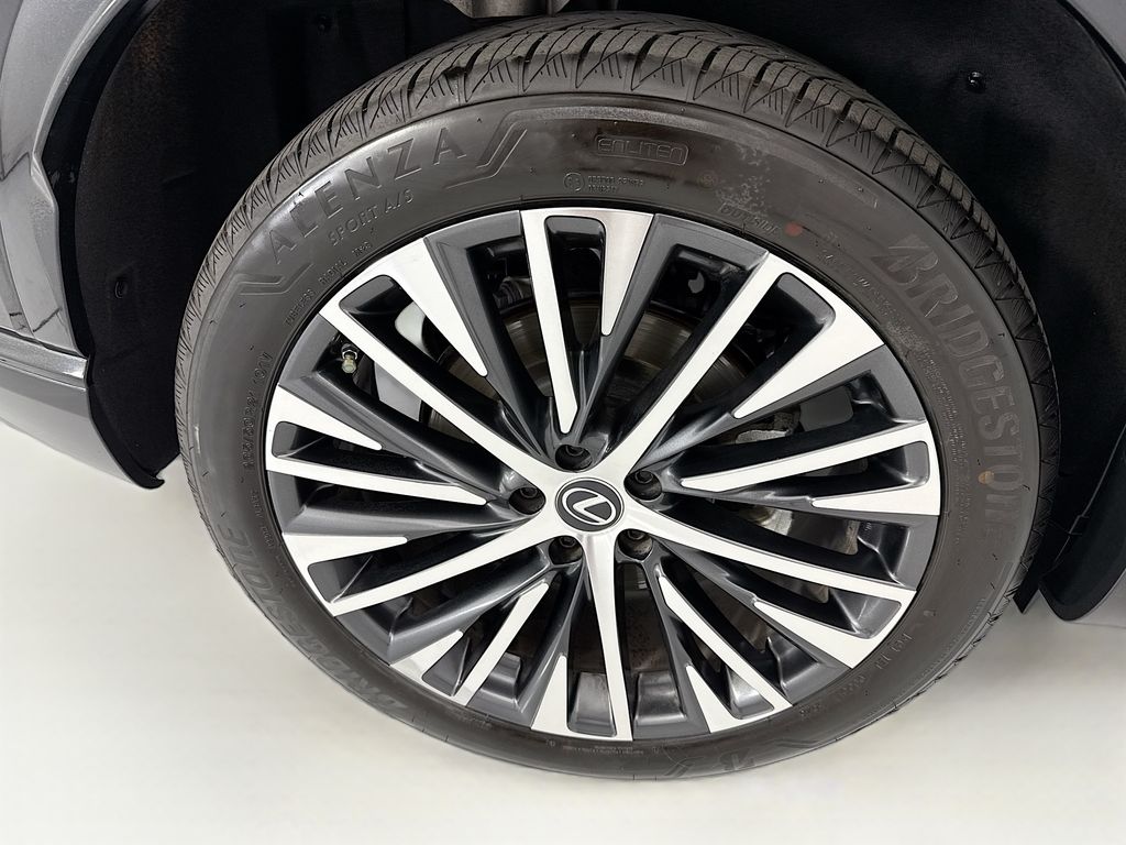 Thumbnail: 2023 Lexus RX - 32