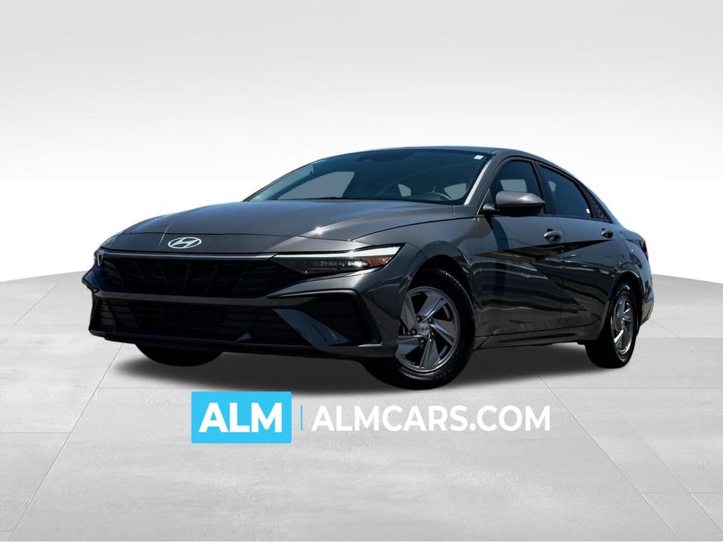 2024 Hyundai Elantra SE