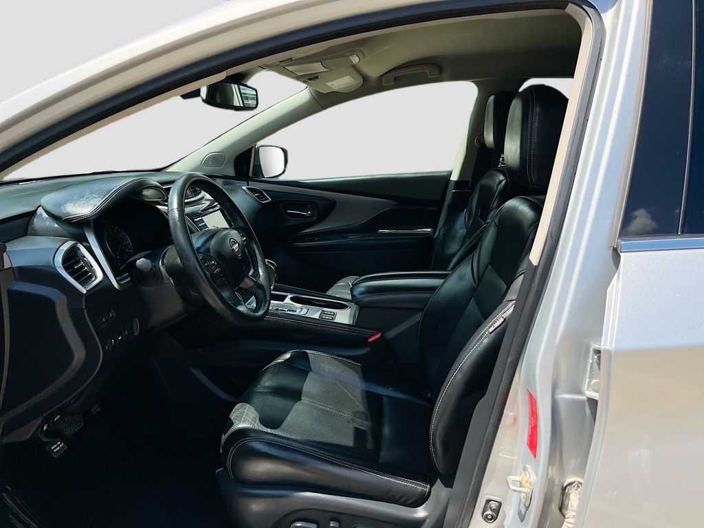 Used 2020 Silver Nissan SL image 19