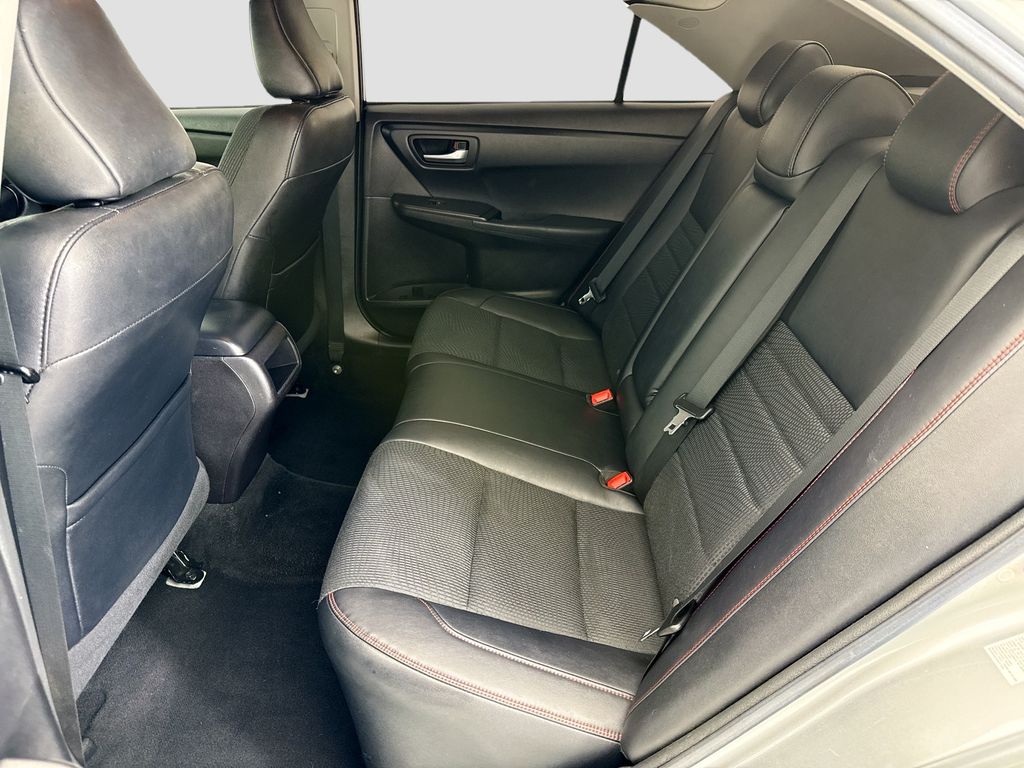 Thumbnail: 2016 Toyota Camry - 19