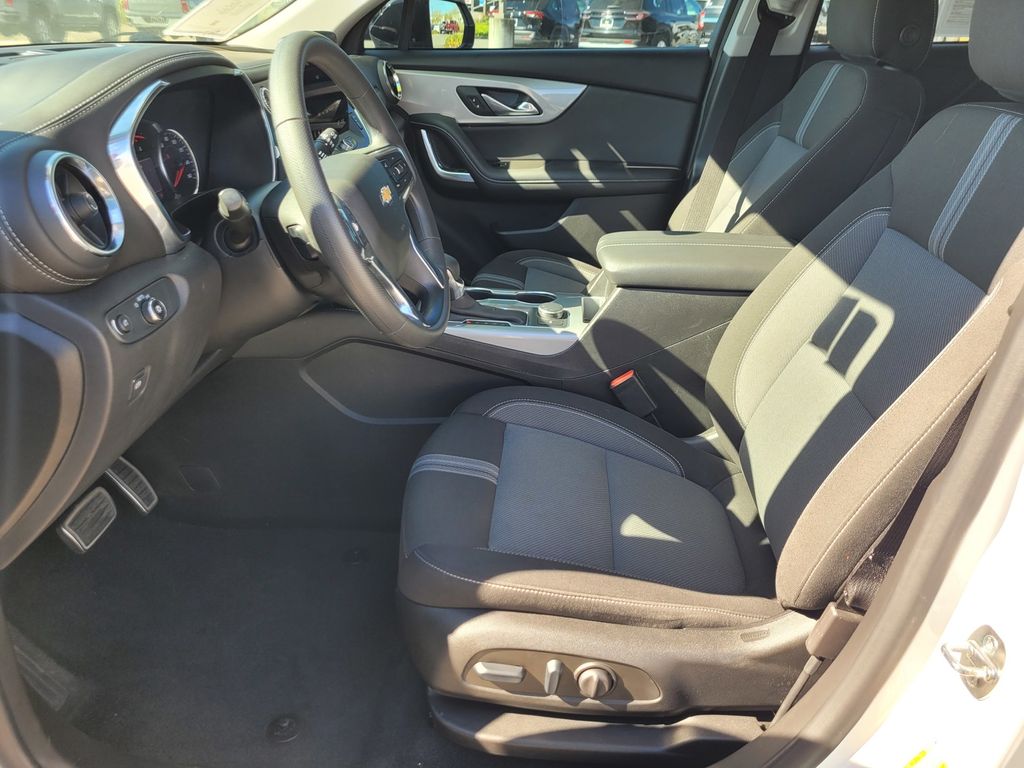 Used 2023 White Chevrolet LT image 15