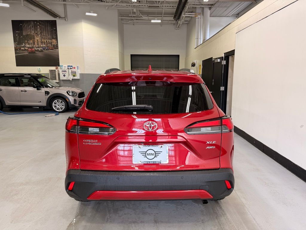 Thumbnail: 2022 Toyota Corolla Cross - 4