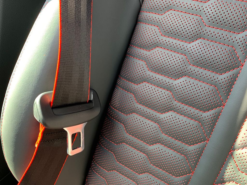 Thumbnail: 2026 Audi RS Q8 - 13