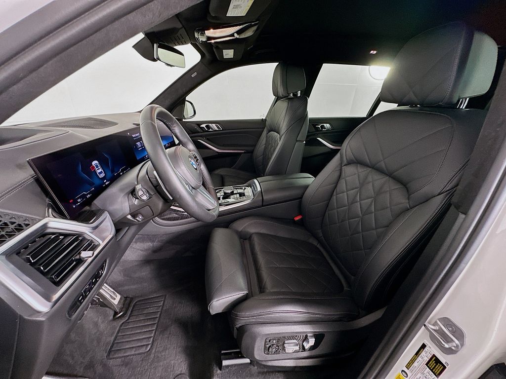 2023 BMW X7 xDrive40i 22