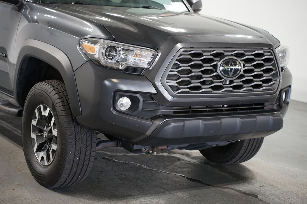 Thumbnail: 2023 Toyota Tacoma - 4