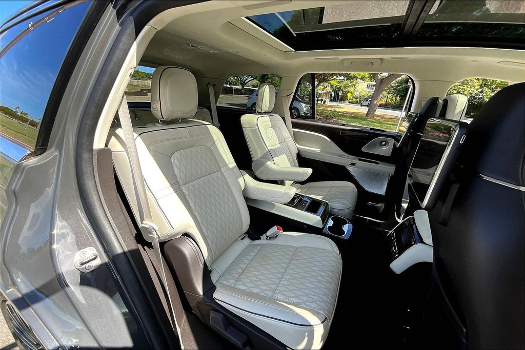 Used 2022 Gray Lincoln Black Label image 29