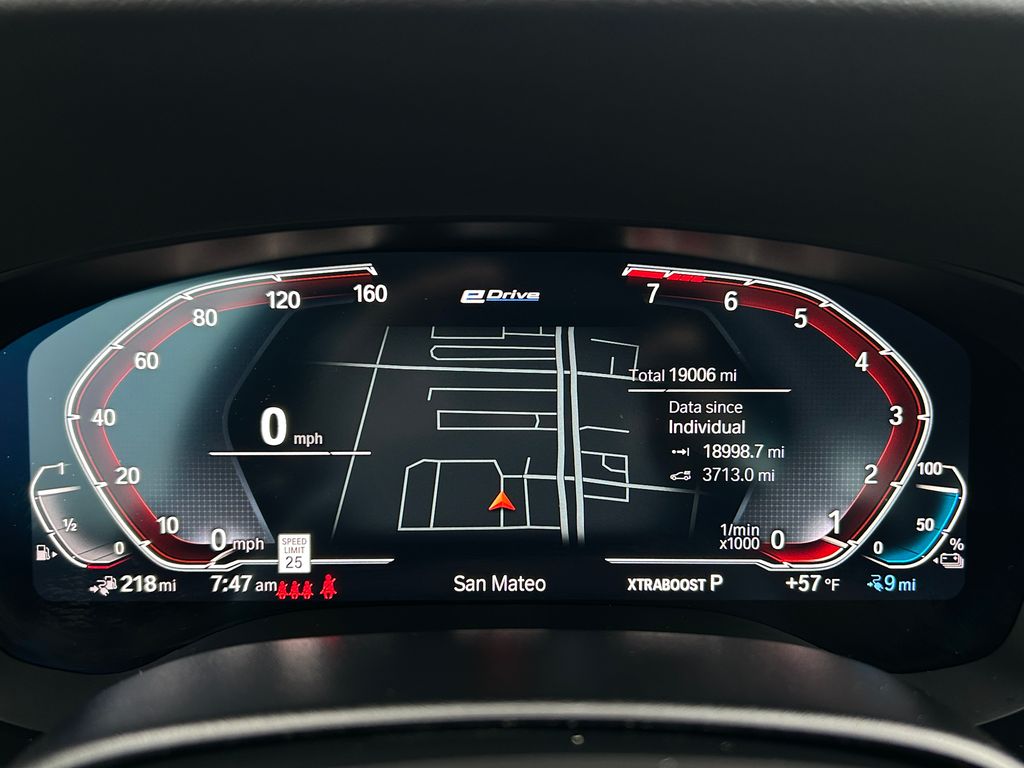 Thumbnail: 2023 BMW 5 Series - 21