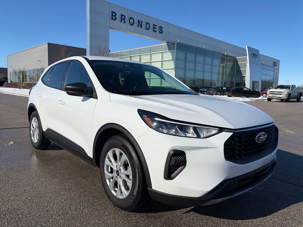 Oxford White 2025 Ford Escape Active FWD SUV / Crossover Front-Wheel Drive 8-Speed Automatic