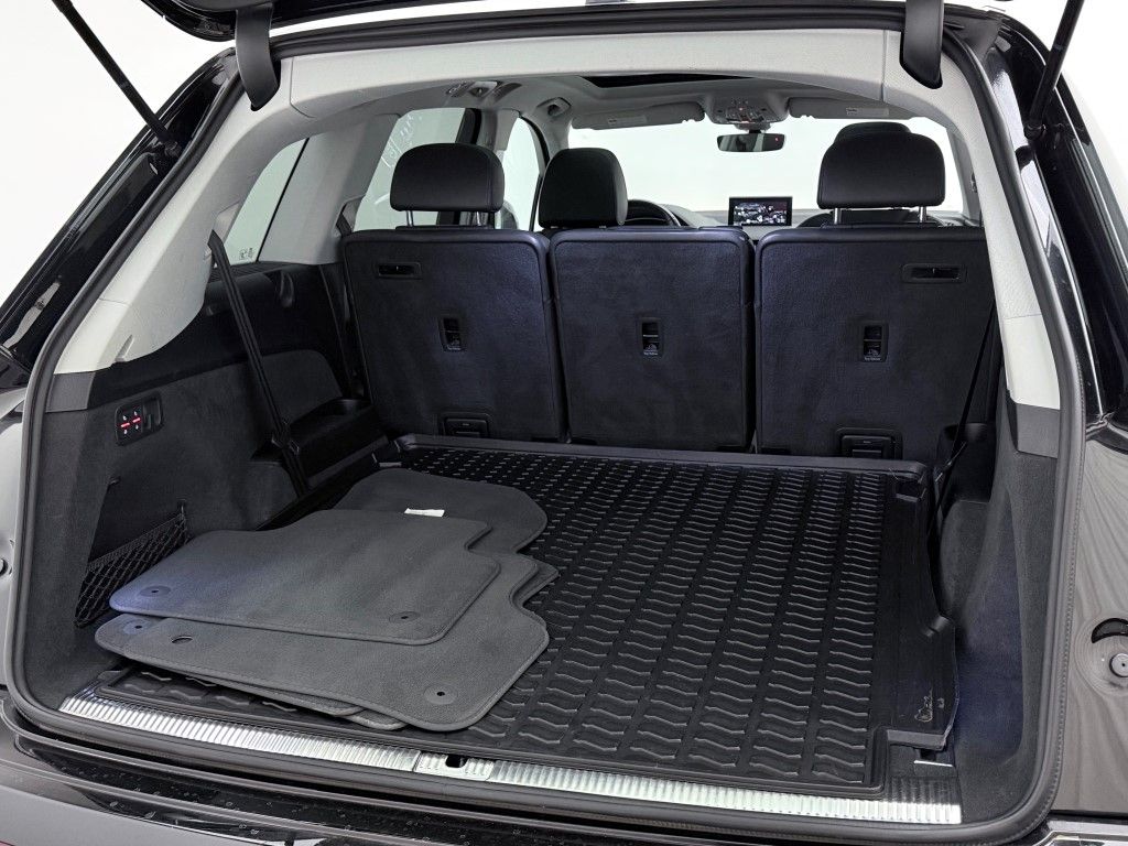 Thumbnail: 2017 Audi Q7 - 21