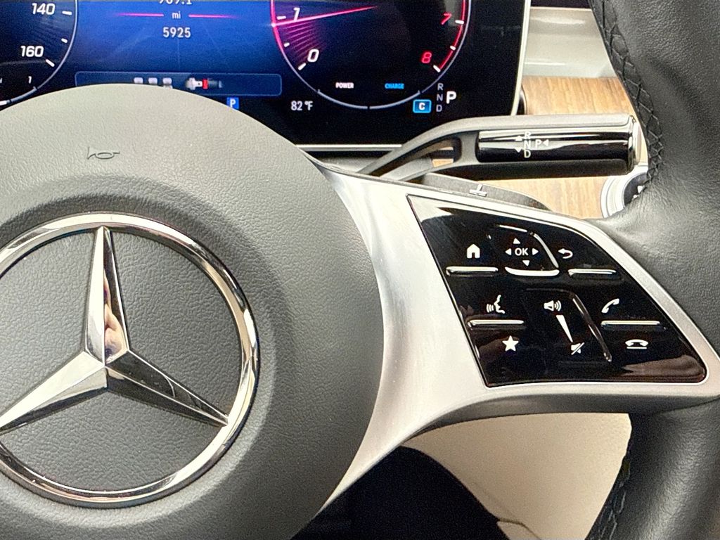 Thumbnail: 2025 Mercedes-Benz C-Class - 12