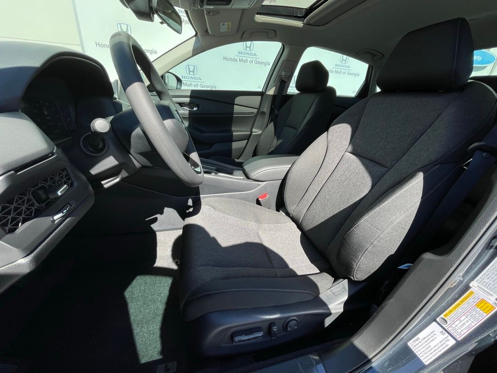 2025 Honda Accord SE 24