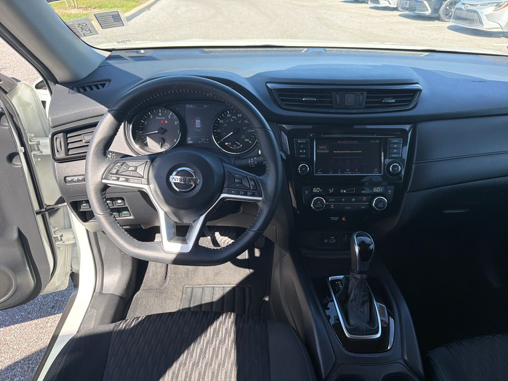 Used 2020 Nissan Rogue SV 4D Sport Utility