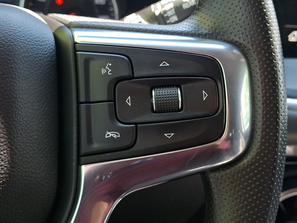 used 2025 Chevrolet Blazer car, priced at $29,005
