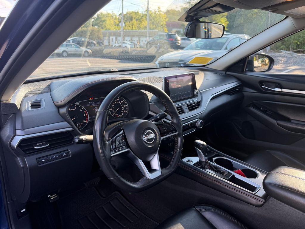 Used 2024 Nissan Altima Sedan