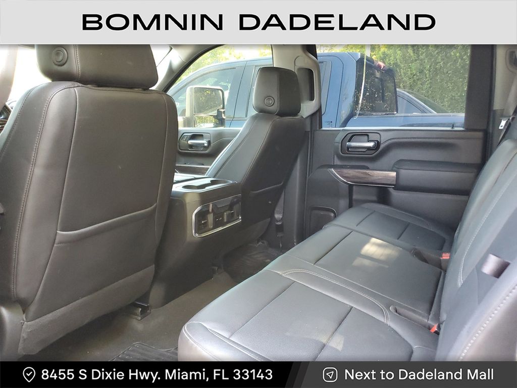 2022 Chevrolet Silverado 3500HD LTZ photo