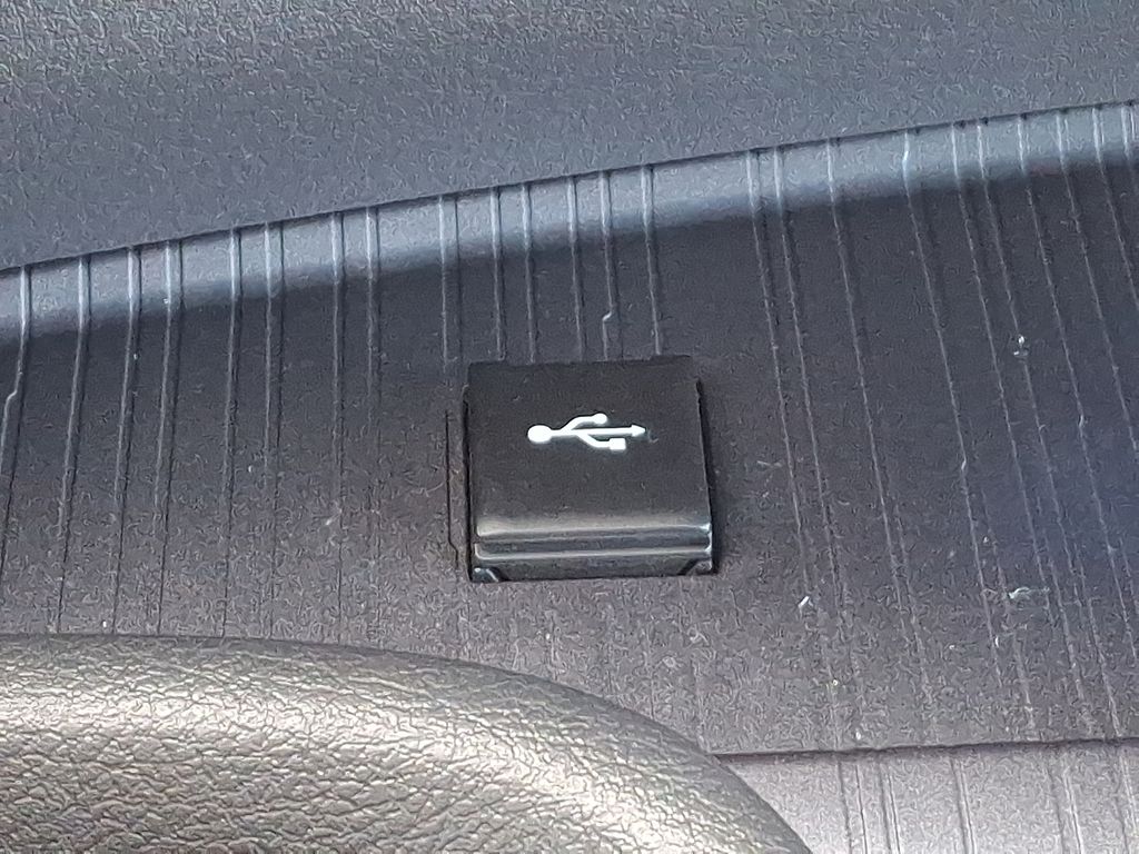 Thumbnail: 2022 Toyota Sienna - 30