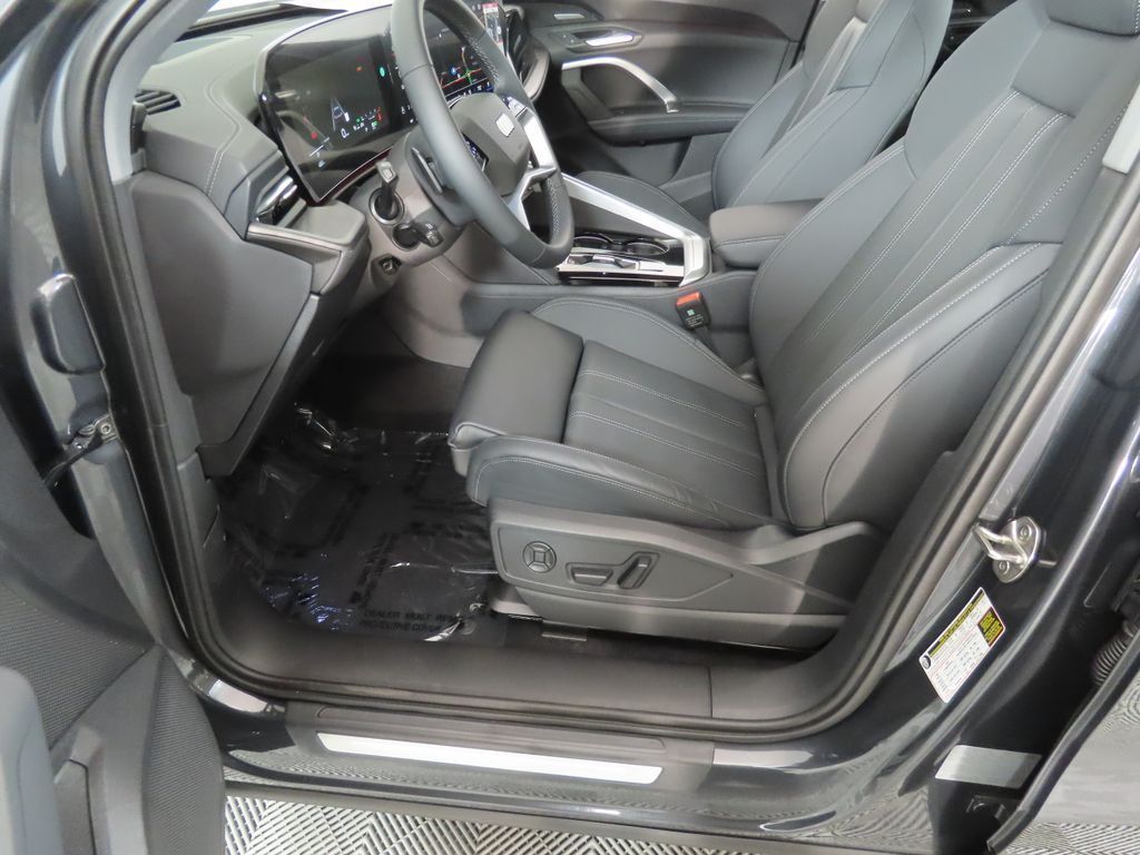 Thumbnail: 2025 Audi Q5 - 31