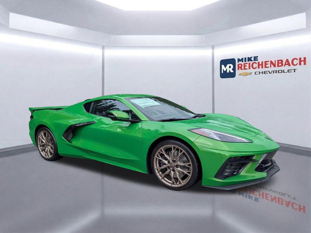 Roswell Green Metallic 2026 Chevrolet Corvette Coupe Rear-Wheel Drive 8-Speed Dual Clutch