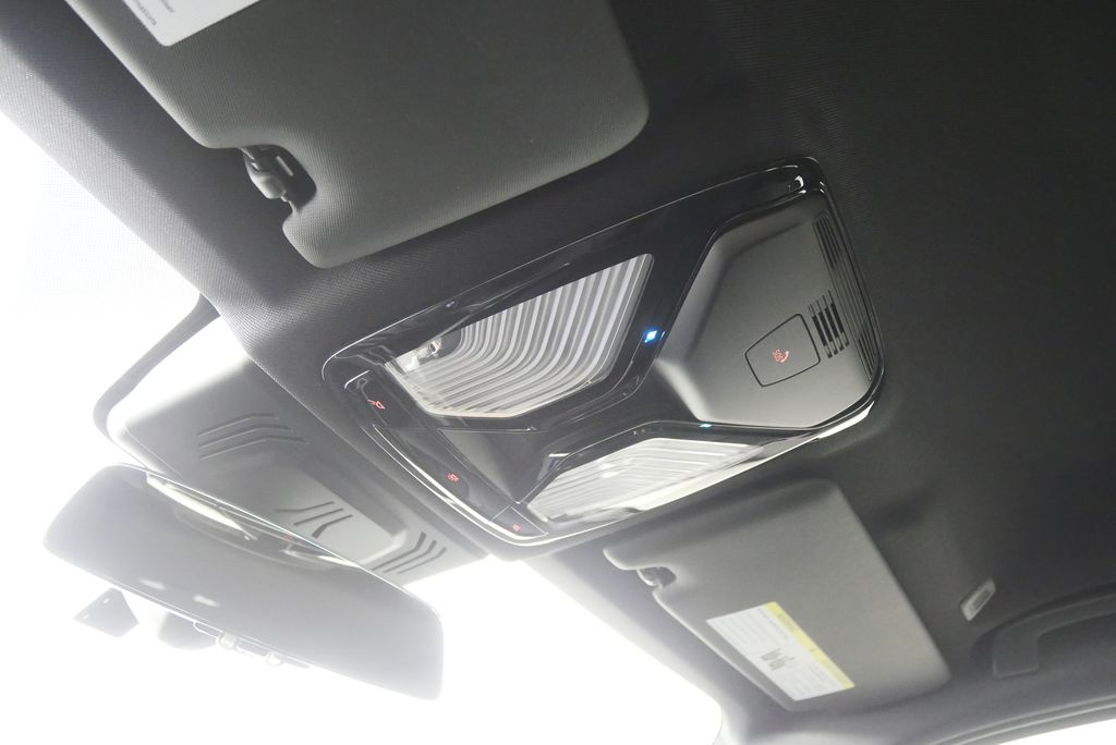 Thumbnail: 2023 BMW M3 - 27