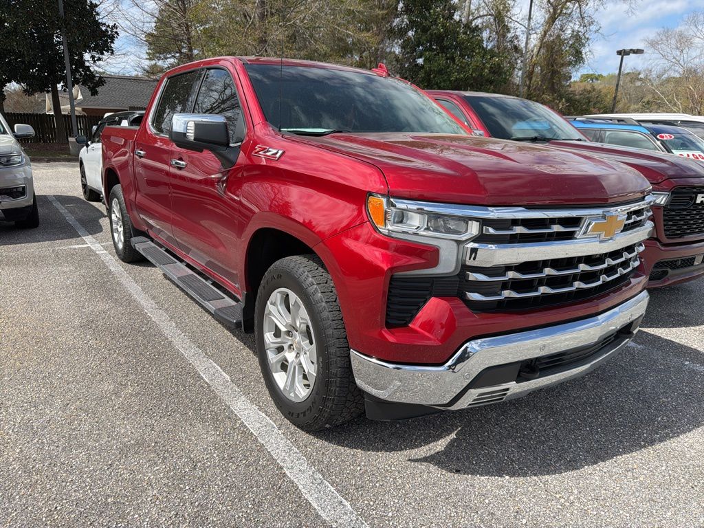 2023 Chevrolet Silverado 1500 LTZ Crew Cab 4WD