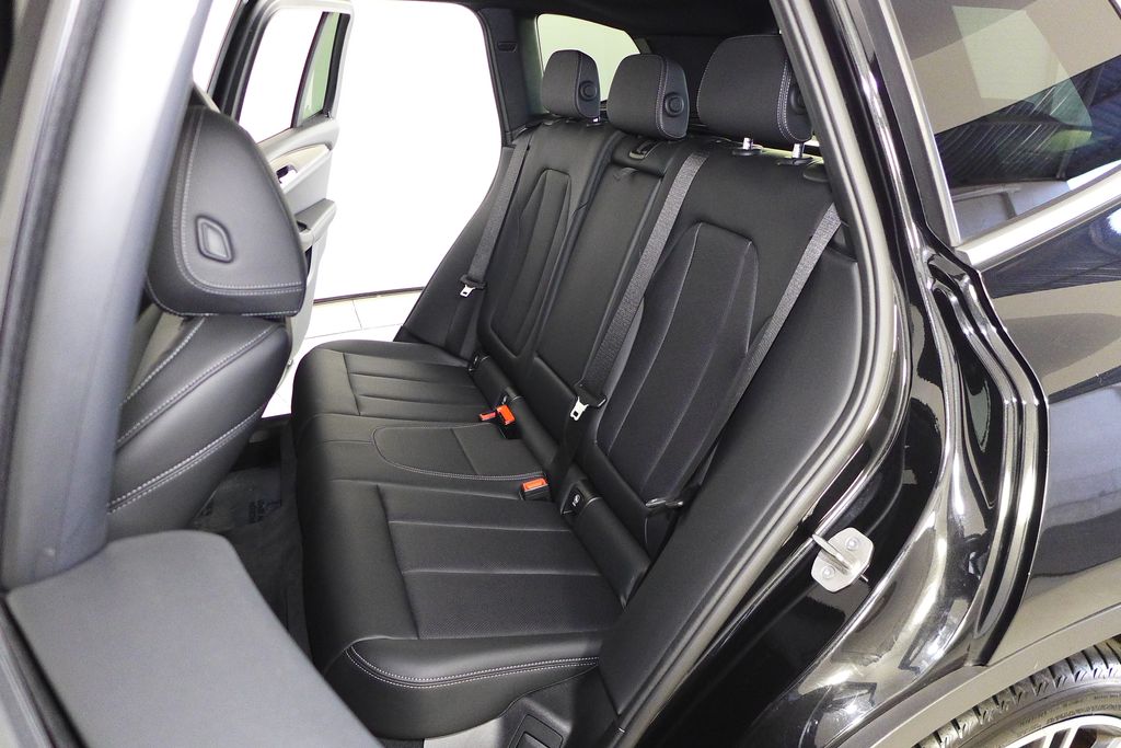 Thumbnail: 2023 BMW X3 - 21