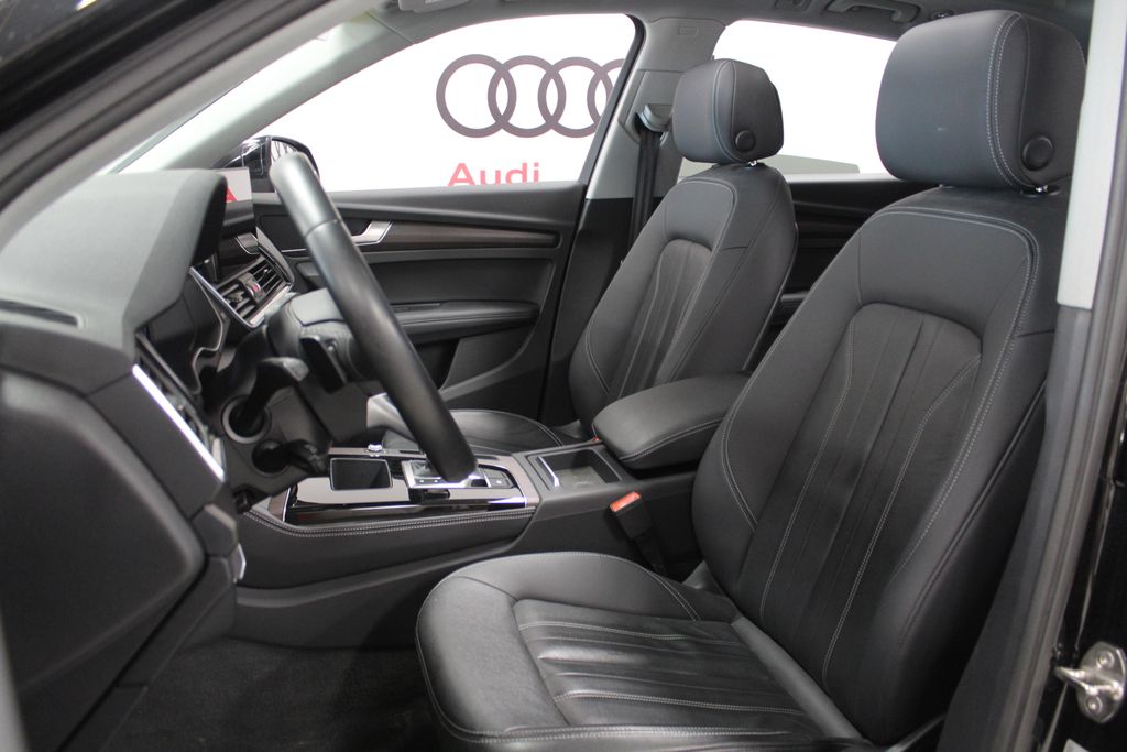 Thumbnail: 2022 Audi Q5 - 11