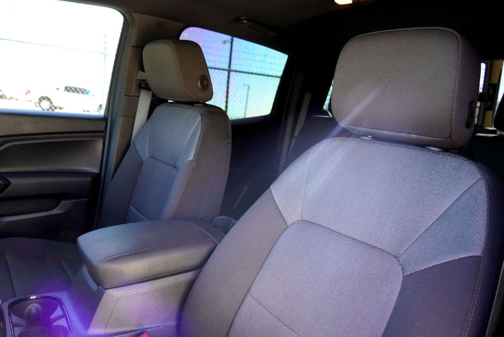 Used Car 2023 Chevrolet Colorado  Trail Boss For Sale Under $40,000 In Taylor, Texas