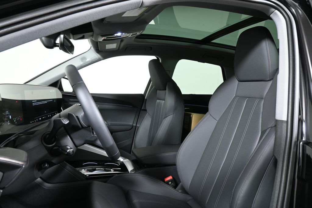 Thumbnail: 2025 Audi Q5 - 13