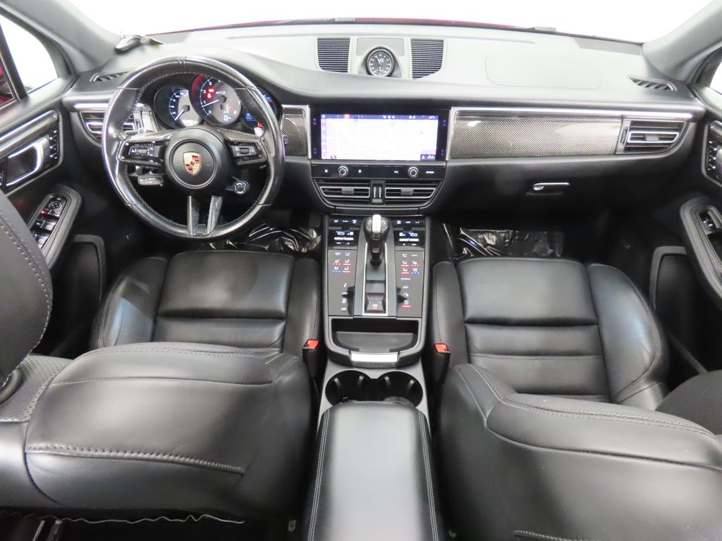 Thumbnail: 2022 Porsche Macan - 15