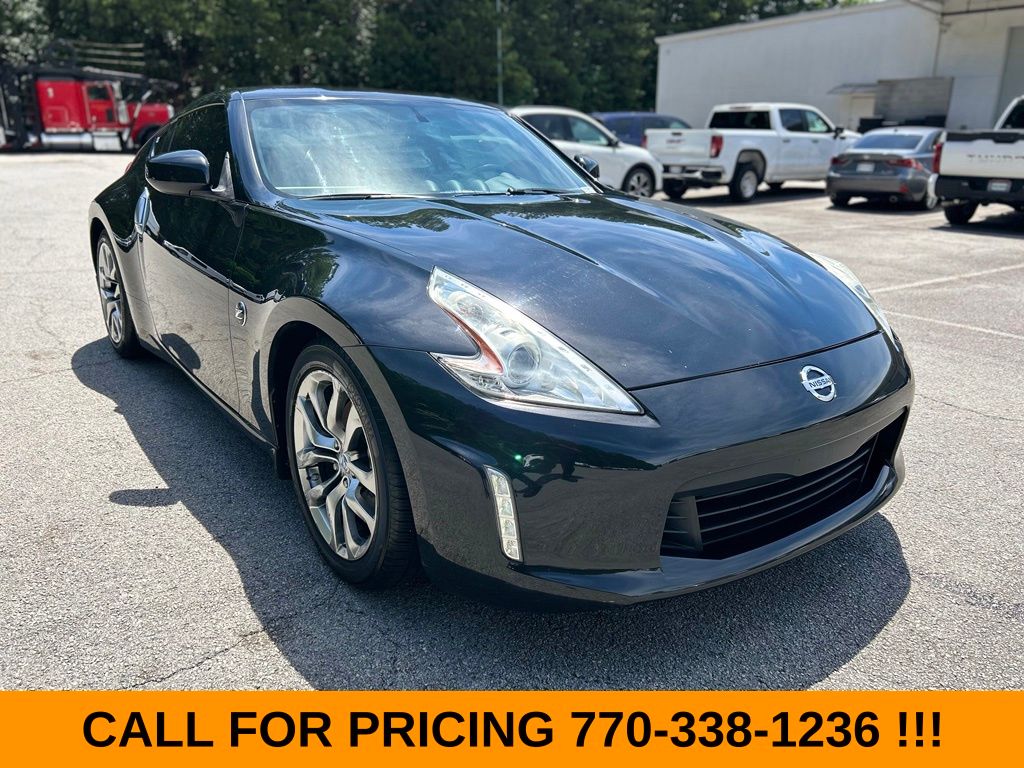 Gray (Magnetic Black Metallic) 2013 Nissan 370Z Coupe Rear-Wheel Drive 7-Speed Automatic