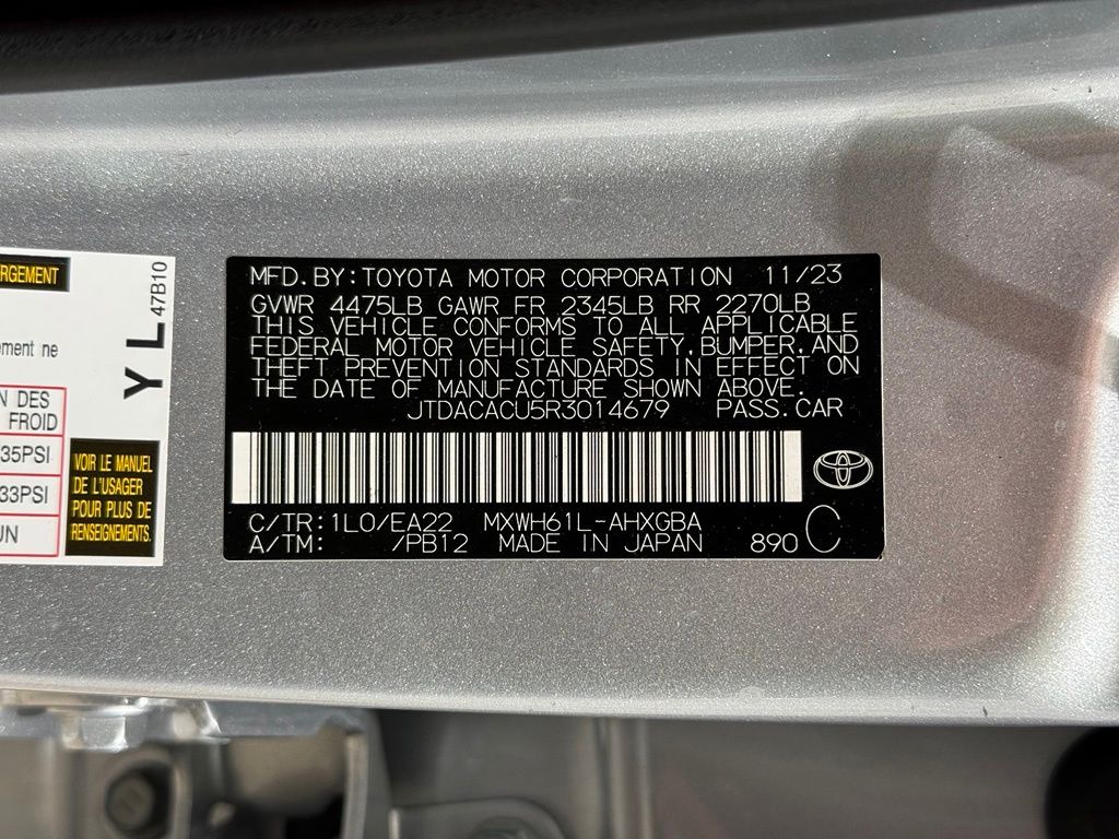 Thumbnail: 2024 Toyota Prius Prime - 30
