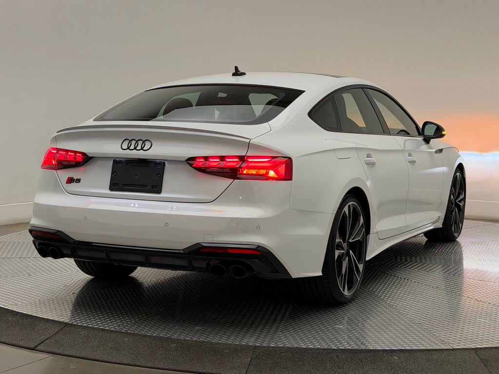 Thumbnail: 2023 Audi S5 - 8