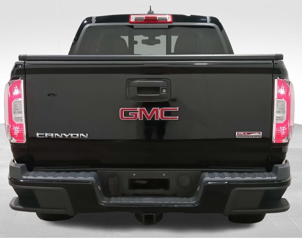 2017 GMC Canyon SLE