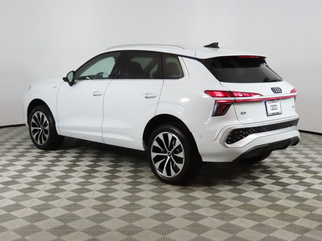 Thumbnail: 2026 Audi Q3 - 3