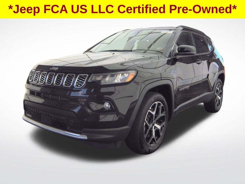 2025 Diamond Black Crystal Pearlcoat Jeep Compass Limited 4X4 SUV