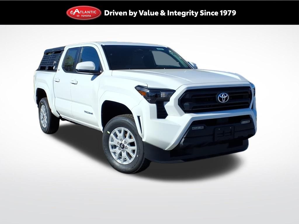2025 Toyota Tacoma SR5's photo