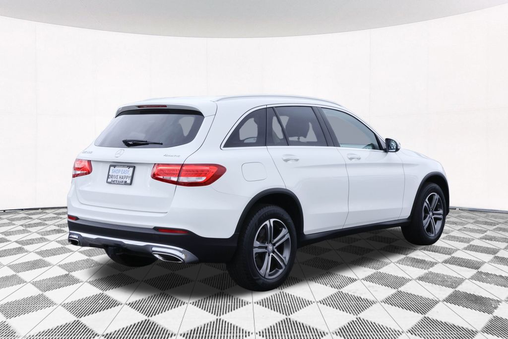 2017 Mercedes-Benz GLC GLC 300 11