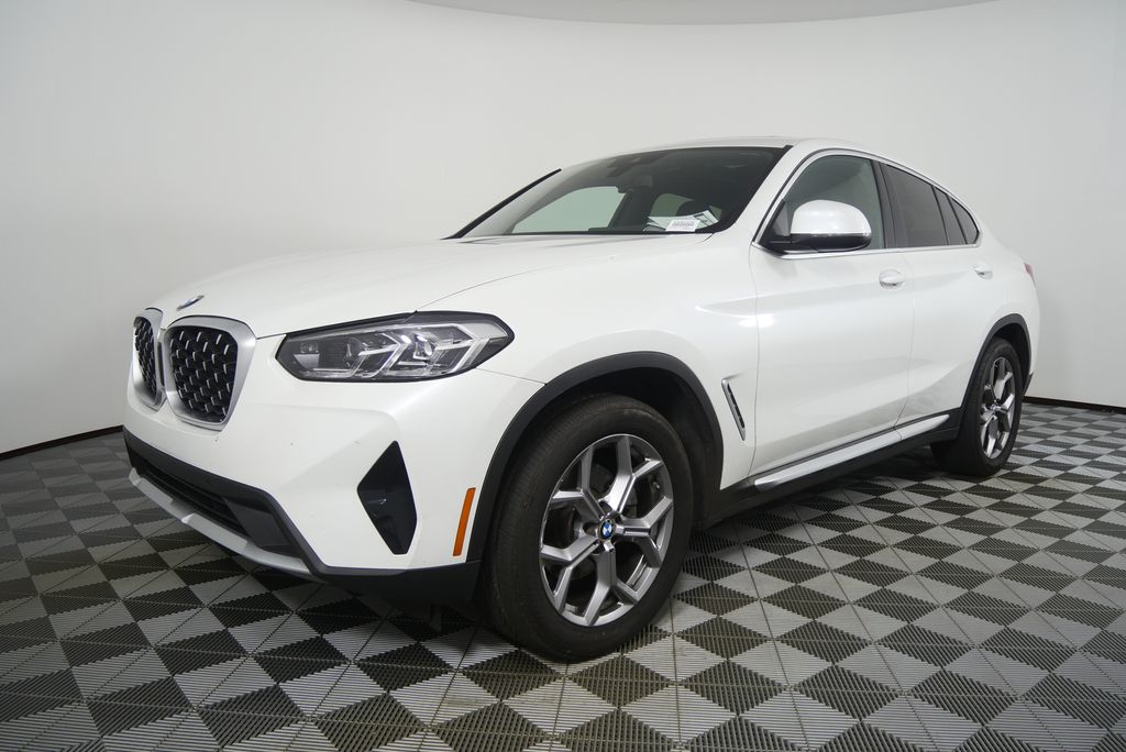 Thumbnail: 2025 BMW X4 - 7