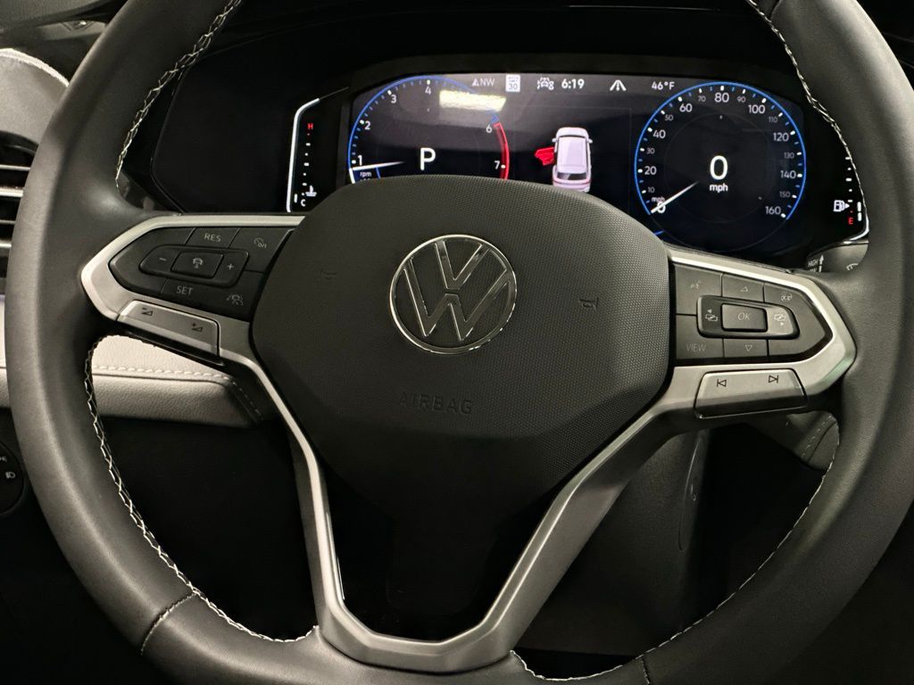 2024 Volkswagen Taos 1.5T SEL 26