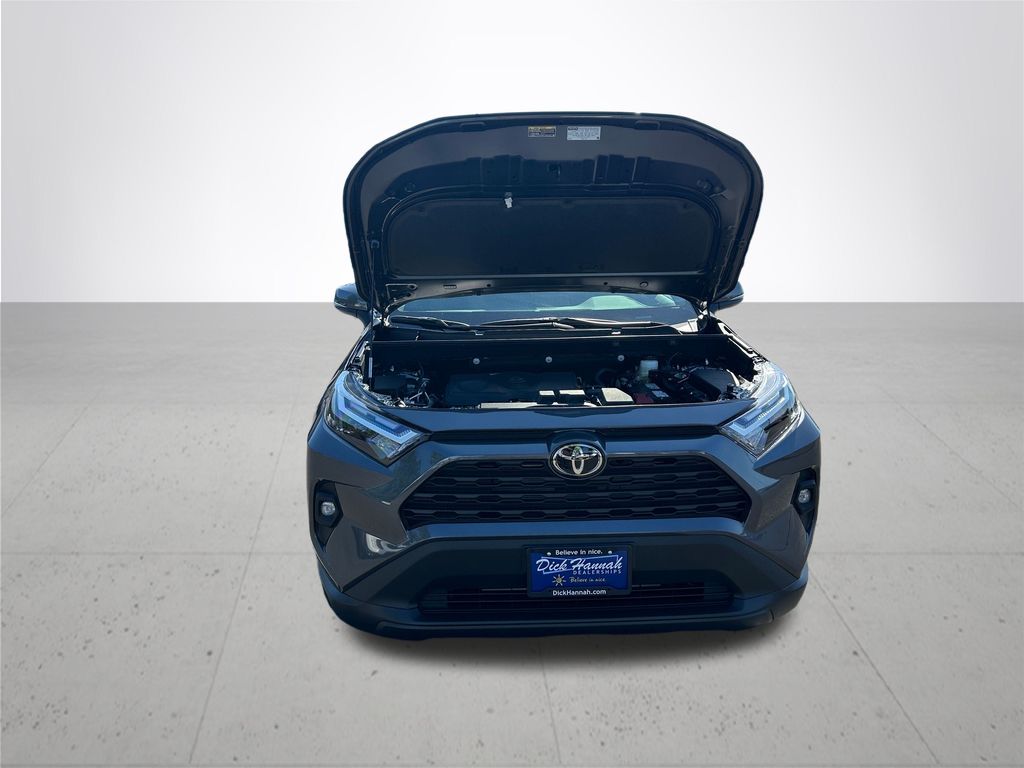 2025 Toyota RAV4 XLE Premium photo 4