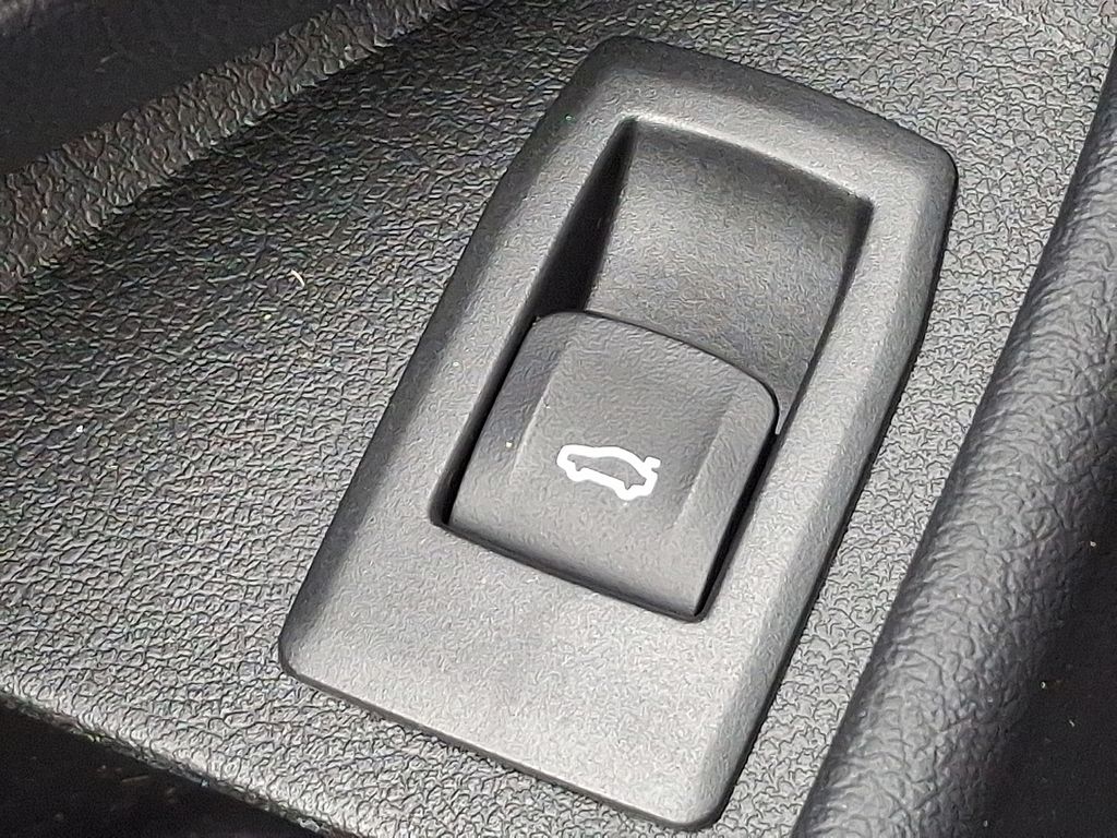 2022 BMW 3 Series 330i xDrive 28